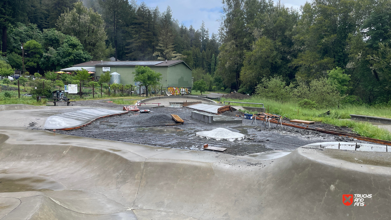 Creekside park skatepark